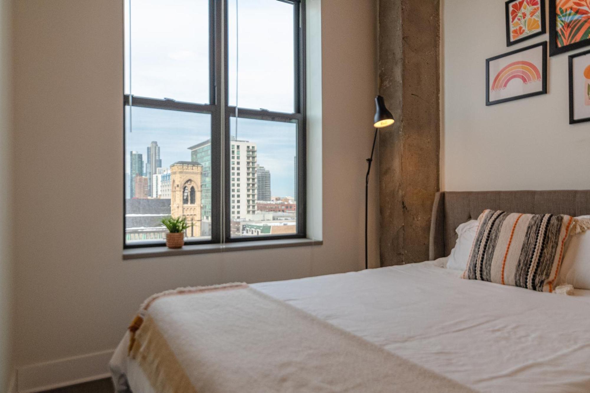 Modern loft in Downtown Chicago with an Amazing city skyline view Zewnętrze zdjęcie